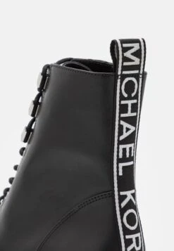 MICHAEL Michael Kors Haskell Bootie - Veterboots - Black 15 MICHAEL Michael Kors Haskell Bootie - Veterboots - Black -MICHAEL Michael Kors 67ce1c373f03417c8afe22a41ca64a2e