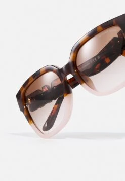 Michael Kors Karlie - Zonnebril - Dark Tortoise/Pink 11 Michael Kors Karlie - Zonnebril - Dark Tortoise/Pink -MICHAEL Michael Kors 6a2c62504f604bcaa299bc20860fada6
