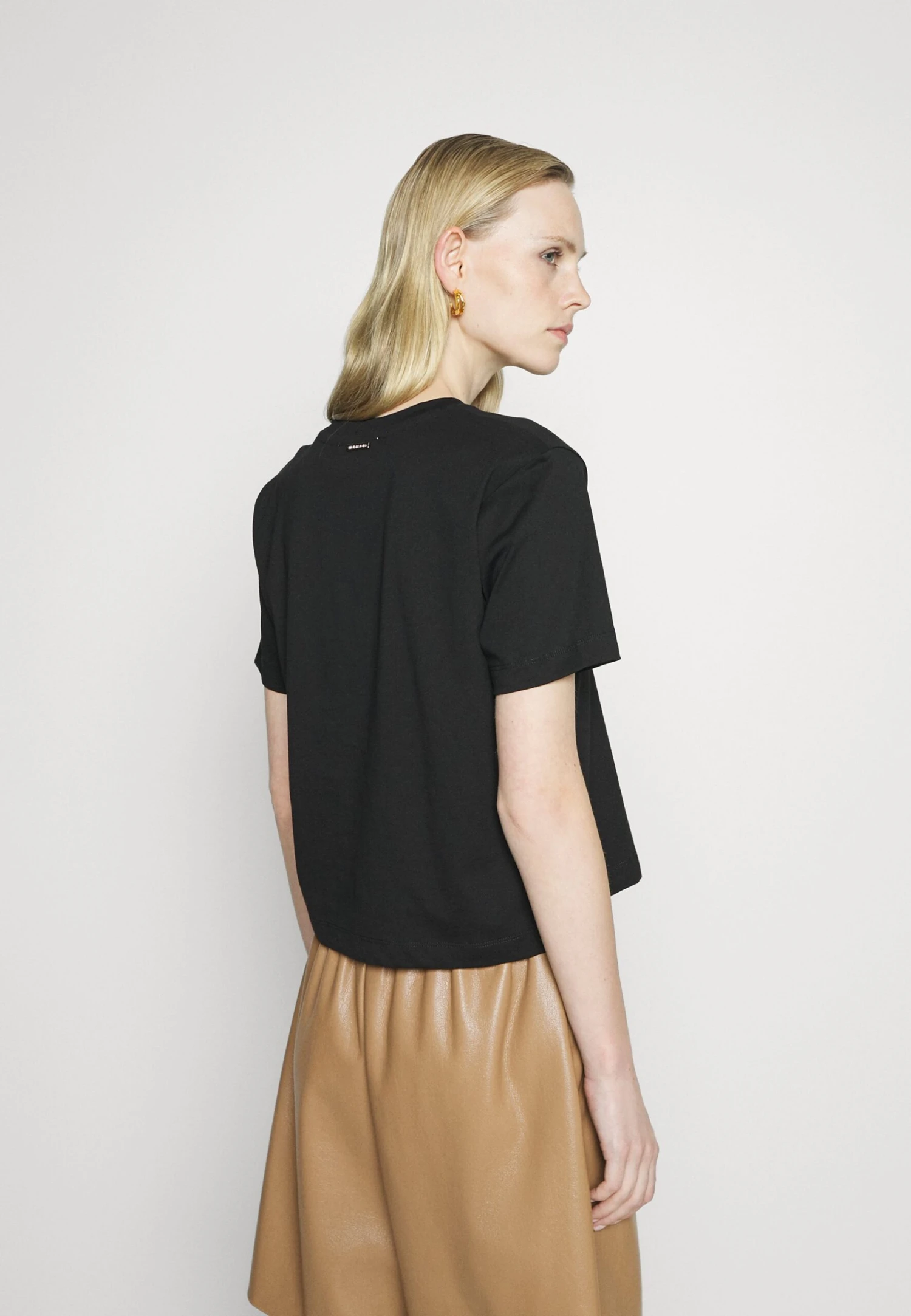 MICHAEL Michael Kors Empire Charm- T-Shirt Print - Black 5 MICHAEL Michael Kors Empire Charm- T-Shirt Print - Black - Afbeelding 3