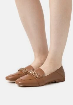 MICHAEL Michael Kors Madelyn Loafer - Instappers - Luggage