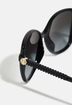 Michael Kors Malta- Zonnebril - Black 9 Michael Kors Malta- Zonnebril - Black -MICHAEL Michael Kors 6ebcf73b5781413dbbe5d90f1d5175af