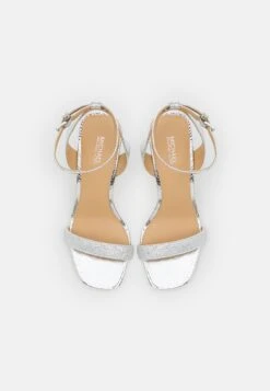 MICHAEL Michael Kors Carrie- Sandalen - Silver 13 MICHAEL Michael Kors Carrie- Sandalen - Silver -MICHAEL Michael Kors 6fb73e0827eb482bbe69d16b0f031717