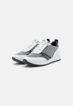 MICHAEL Michael Kors Allie Stride Trainer - Sneakers Laag - Black/Optic White 11 MICHAEL Michael Kors Allie Stride Trainer - Sneakers Laag - Black/Optic White -MICHAEL Michael Kors 70e2530d10dd4460b0c7de2b9dbc3ed9