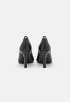 MICHAEL Michael Kors Chantal Flex- Klassieke Pumps - Black 12 MICHAEL Michael Kors Chantal Flex- Klassieke Pumps - Black -MICHAEL Michael Kors 70fcbafbc32a457f83769617e1a53476