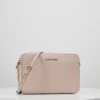 MICHAEL Michael Kors Jet Set Travel Crossbody - Schoudertas - Soft Pink 2 MICHAEL Michael Kors Jet Set Travel Crossbody - Schoudertas - Soft Pink -MICHAEL Michael Kors 721eb310f2e94e958883f0c51865f168