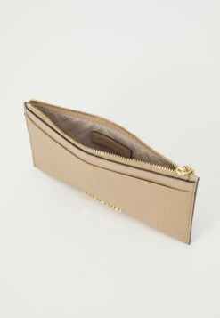 MICHAEL Michael Kors Empire Zip Card Case - Portemonnee - Camel 10 MICHAEL Michael Kors Empire Zip Card Case - Portemonnee - Camel -MICHAEL Michael Kors 740bca2683b94458b78ec7dc98345b72