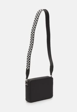 MICHAEL Michael Kors Jet Set Crossbody - Schoudertas - Black/Optic White 11 MICHAEL Michael Kors Jet Set Crossbody - Schoudertas - Black/Optic White -MICHAEL Michael Kors 75866b9f697a416da5249280643b4b1f