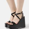 MICHAEL Michael Kors Paola Wedge - Sandalen Met Plateauzool - Black 1 MICHAEL Michael Kors Paola Wedge - Sandalen Met Plateauzool - Black -MICHAEL Michael Kors 76f4d5bdb4514bc7af43ea4479b8fdbb