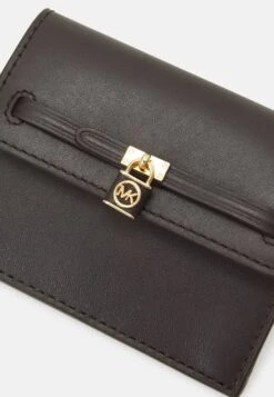 MICHAEL Michael Kors Hamilton Legacy Flap Card Case - Portemonnee - Chocolate 11 MICHAEL Michael Kors Hamilton Legacy Flap Card Case - Portemonnee - Chocolate -MICHAEL Michael Kors 77b06b31342e4db993f74b037d06bebe