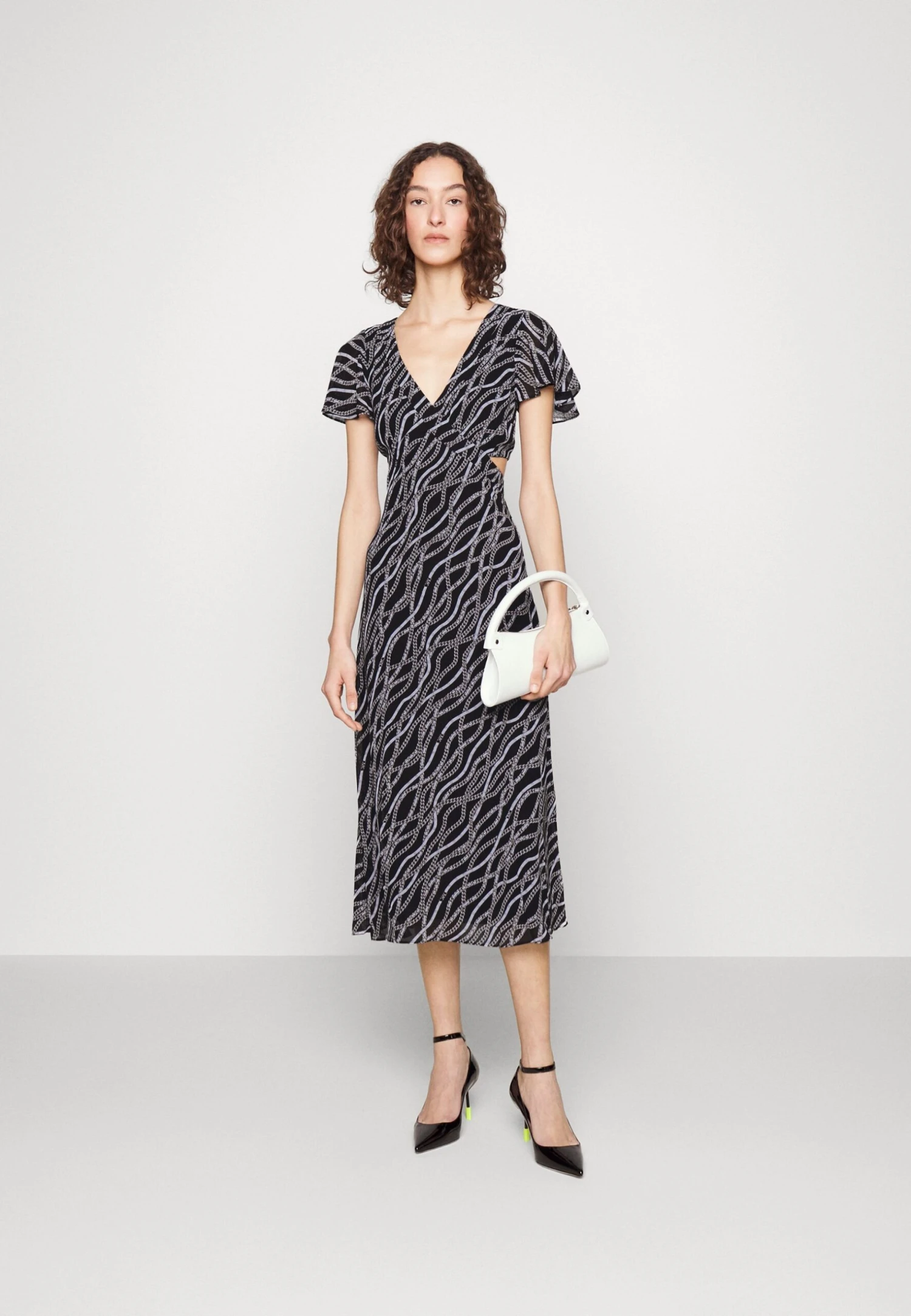 MICHAEL Michael Kors Chain Midi Cut Out - Jurk - Black 4 MICHAEL Michael Kors Chain Midi Cut Out - Jurk - Black - Afbeelding 2