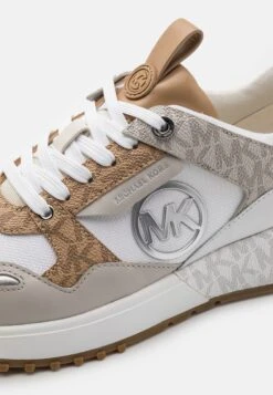 MICHAEL Michael Kors Theo Trainer - Sneakers Laag - Camel/Multi-Coloured 15 MICHAEL Michael Kors Theo Trainer - Sneakers Laag - Camel/Multi-Coloured -MICHAEL Michael Kors 7ce695e608fd4ce899a26c12971b0a53
