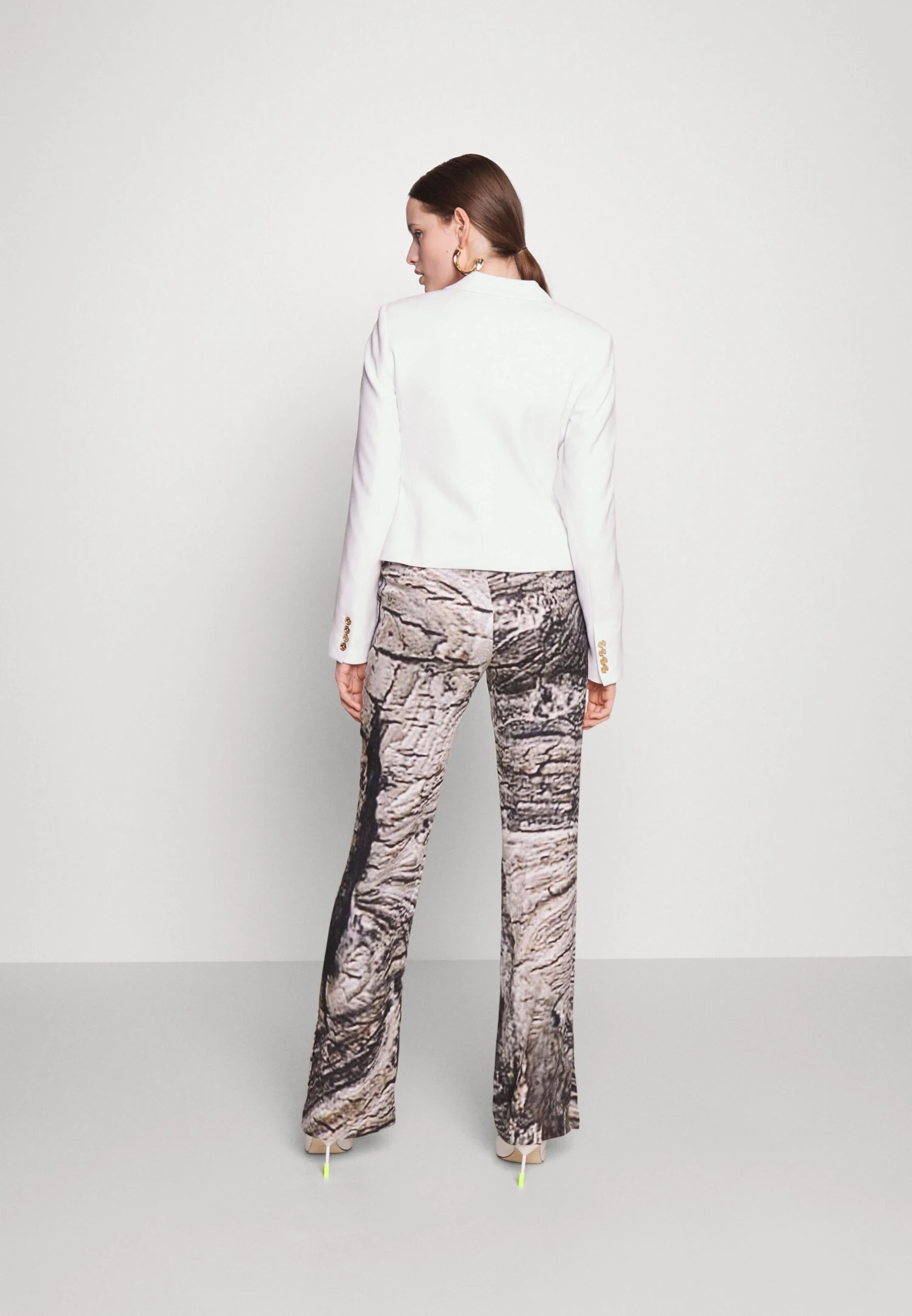 MICHAEL Michael Kors Fitted Db Crop Blazer - Blazer - White 5 MICHAEL Michael Kors Fitted Db Crop Blazer - Blazer - White - Afbeelding 3