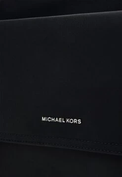 Michael Kors Utility Flap Unisex - Schoudertas - Black 11 Michael Kors Utility Flap Unisex - Schoudertas - Black -MICHAEL Michael Kors 7f09e6302d9c4e41a71143805013146e