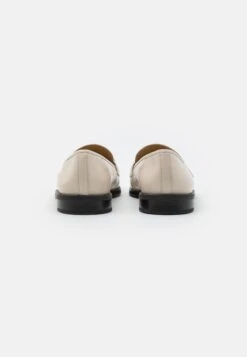MICHAEL Michael Kors Tiegan Loafer - Instappers - Light Cream 12 MICHAEL Michael Kors Tiegan Loafer - Instappers - Light Cream -MICHAEL Michael Kors 7fce10d148964e48a69939bee1372e96