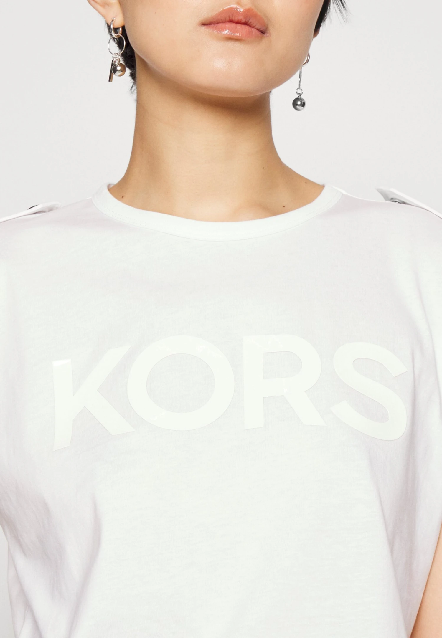 MICHAEL Michael Kors Snap Epaulette- T-Shirt Print - White 8 MICHAEL Michael Kors Snap Epaulette- T-Shirt Print - White - Afbeelding 6