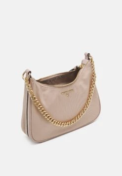 MICHAEL Michael Kors Jet Charm Pouchette Xbody - Handtas - Soft Pink 8 MICHAEL Michael Kors Jet Charm Pouchette Xbody - Handtas - Soft Pink -MICHAEL Michael Kors 82a22a4f4d1b45d7a89b76f2ada4d04b