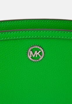 MICHAEL Michael Kors Chantal Xbody - Schoudertas - Palm 13 MICHAEL Michael Kors Chantal Xbody - Schoudertas - Palm -MICHAEL Michael Kors 83b0eb4173f841bca6541daa4b9e5079