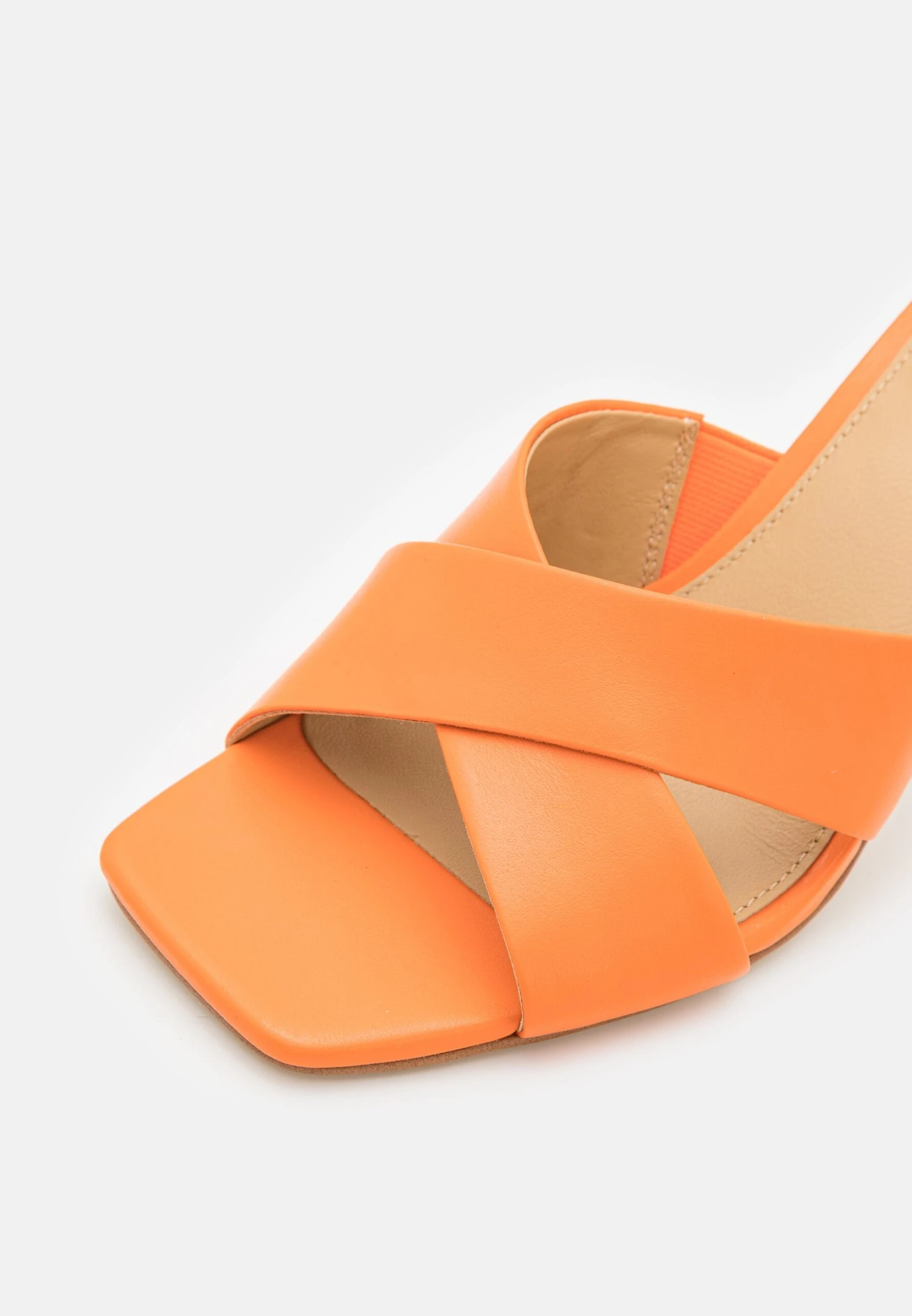 MICHAEL Michael Kors Clara Mule - Muiltjes Met Hak - Apricot 9 MICHAEL Michael Kors Clara Mule - Muiltjes Met Hak - Apricot - Afbeelding 7