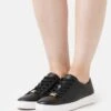 MICHAEL Michael Kors Keaton Lace Up - Sneakers Laag - Black 1 MICHAEL Michael Kors Keaton Lace Up - Sneakers Laag - Black -MICHAEL Michael Kors 8a9c7bcb7ee740e892c8b17624329967