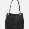 MICHAEL Michael Kors Kensington Tote - Handtas - Black 2 MICHAEL Michael Kors Kensington Tote - Handtas - Black -MICHAEL Michael Kors 8af47232264449ab8090916d6dd1d881