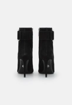 MICHAEL Michael Kors Giselle Bootie - Korte Laarzen - Black -MICHAEL Michael Kors 8e4725a89e494194882296edc8136d40