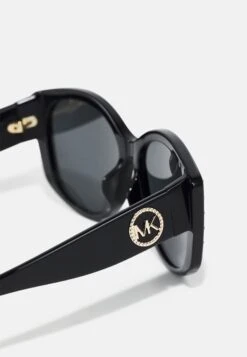 Michael Kors Charleston - Zonnebril - Black 9 Michael Kors Charleston - Zonnebril - Black -MICHAEL Michael Kors 92f59d99671448ec80b15b6e1668f4d4