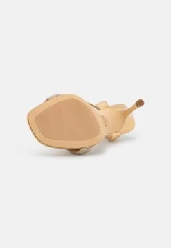 MICHAEL Michael Kors Carrie- Sandalen - Gold 14 MICHAEL Michael Kors Carrie- Sandalen - Gold -MICHAEL Michael Kors 951cb6a792d847d4a570e6879be4f8e4