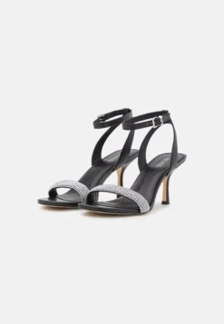 MICHAEL Michael Kors Carrie- Sandalen - Black 11 MICHAEL Michael Kors Carrie- Sandalen - Black -MICHAEL Michael Kors 9a16ffcffa3b41e8987ad7333897c227