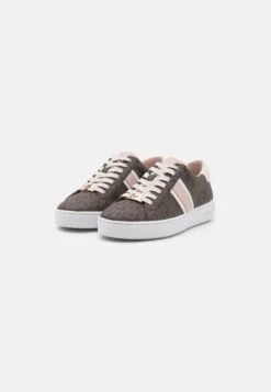MICHAEL Michael Kors Irving Stripe Lace Up - Sneakers Laag - Soft Pink 11 MICHAEL Michael Kors Irving Stripe Lace Up - Sneakers Laag - Soft Pink -MICHAEL Michael Kors 9b3addda855a46f0b5239790b849b5b9
