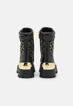 MICHAEL Michael Kors Rowan Lace - Enkellaarsjes Met Plateauzool - Black/Pale Gold 12 MICHAEL Michael Kors Rowan Lace - Enkellaarsjes Met Plateauzool - Black/Pale Gold -MICHAEL Michael Kors 9e336a162fba4283ad318e5779602475