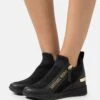 MICHAEL Michael Kors Willis Wedge Trainer - Sneakers Laag - Black 2 MICHAEL Michael Kors Willis Wedge Trainer - Sneakers Laag - Black -MICHAEL Michael Kors a03541927b8b446fa3b26a310c55bd53
