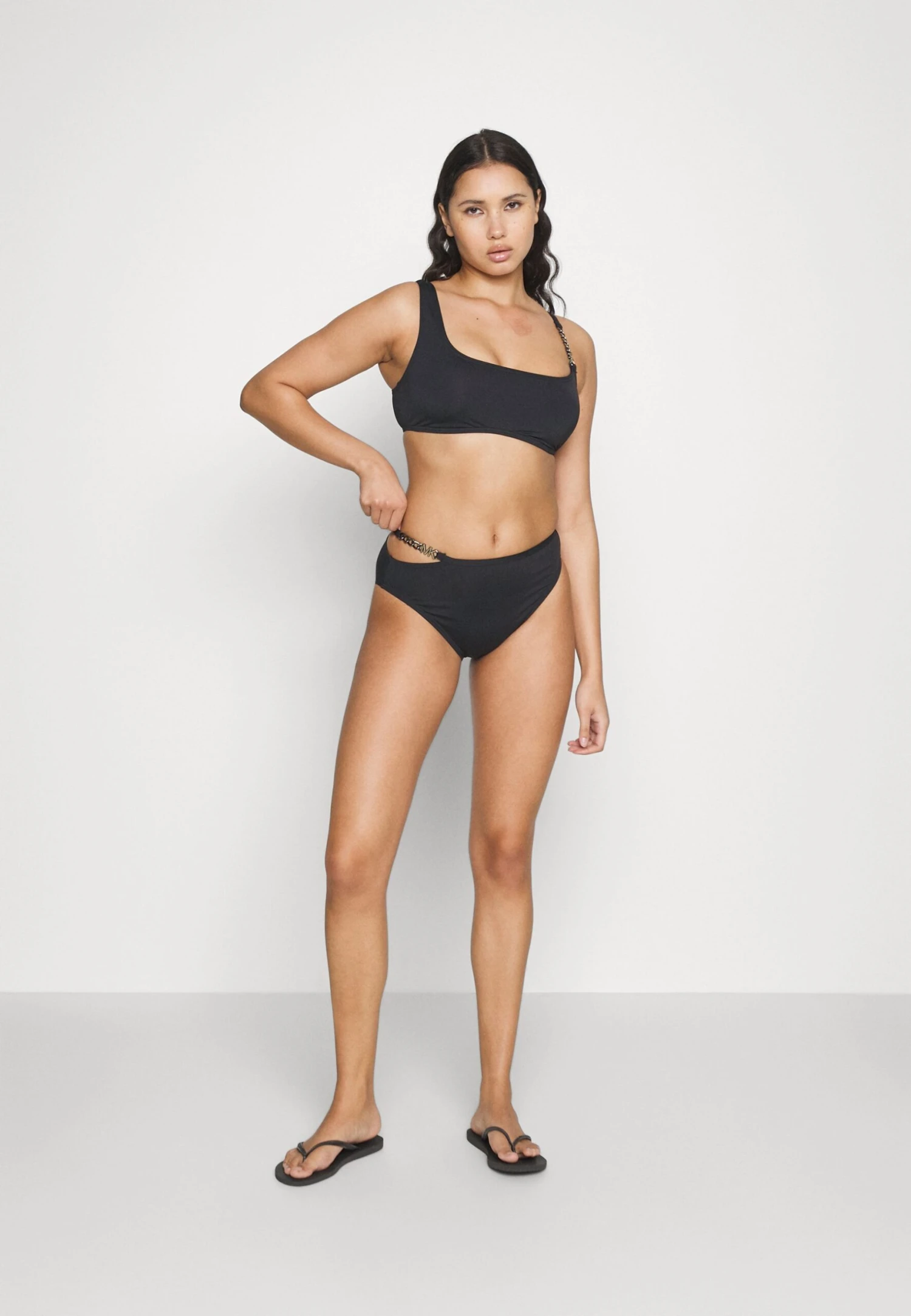 MICHAEL Michael Kors Solids Logo Chain - Bikinitop - Black 3 MICHAEL Michael Kors Solids Logo Chain - Bikinitop - Black - Afbeelding 2