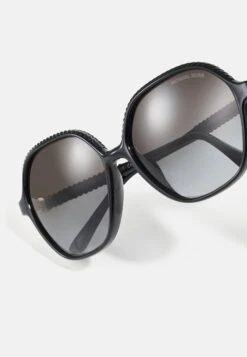 Michael Kors Bali - Zonnebril - Black 11 Michael Kors Bali - Zonnebril - Black -MICHAEL Michael Kors a2a7b88273c848b3949153dc1217e9b2