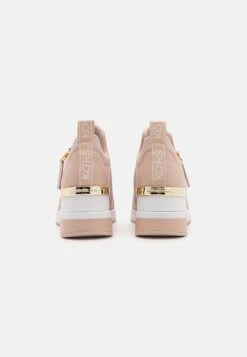 MICHAEL Michael Kors Willis Wedge Trainer - Sneakers Laag - Pink 12 MICHAEL Michael Kors Willis Wedge Trainer - Sneakers Laag - Pink -MICHAEL Michael Kors a39c17a002cd441a937ef2660a9b734d