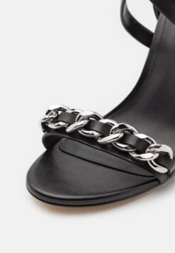 MICHAEL Michael Kors Asha - Sandalen Met Hoge Hak - Black 15 MICHAEL Michael Kors Asha - Sandalen Met Hoge Hak - Black -MICHAEL Michael Kors a48eb16c1cca4fa2acd3670ba922ef6e