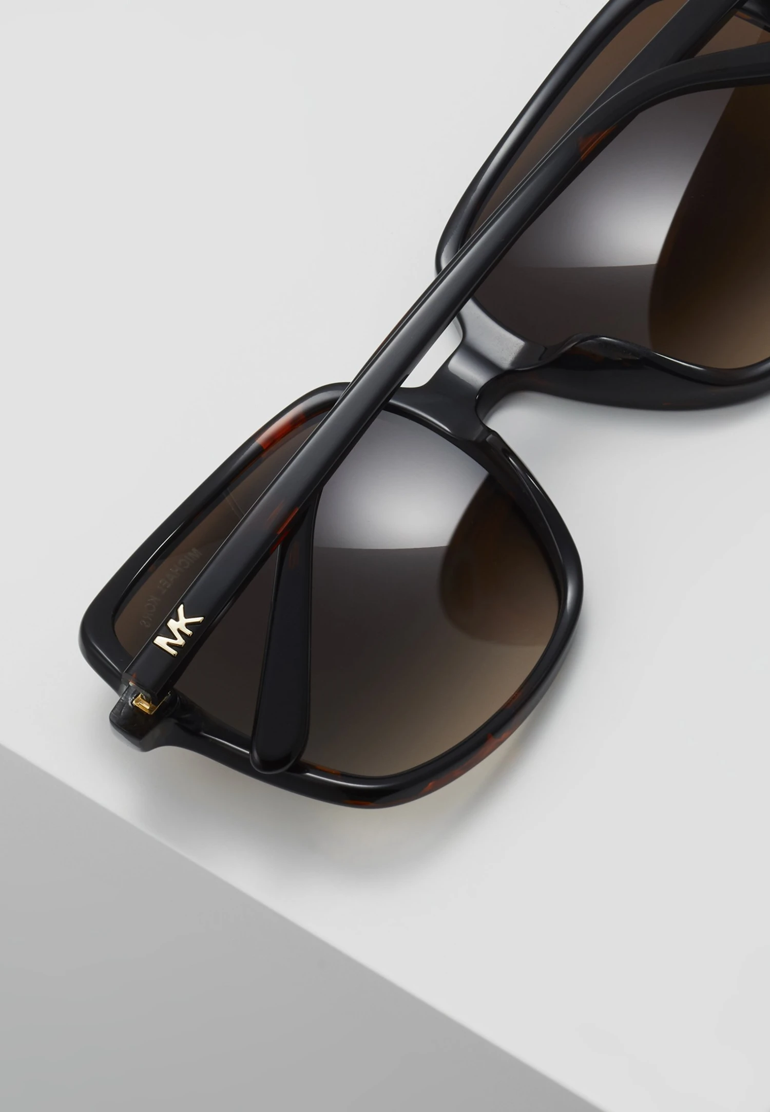 Michael Kors Isle Of Palms - Zonnebril - Tort 7 Michael Kors Isle Of Palms - Zonnebril - Tort - Afbeelding 5