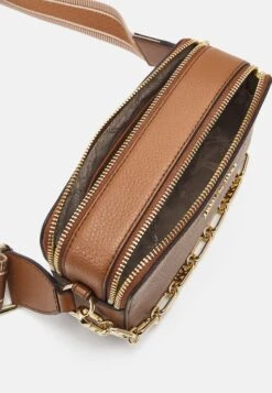 MICHAEL Michael Kors Jet Set Camra Xbody - Schoudertas - Brown 10 MICHAEL Michael Kors Jet Set Camra Xbody - Schoudertas - Brown -MICHAEL Michael Kors ac011a66b80a45b4992321a6925c32a7