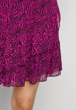 MICHAEL Michael Kors Julia Dress - Jurk - Pink 11 MICHAEL Michael Kors Julia Dress - Jurk - Pink -MICHAEL Michael Kors acf0c64e13ea4315876bde84df84a97e