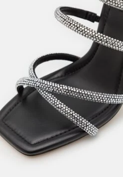 MICHAEL Michael Kors Imani Strappy- Sandalen Met Hoge Hak - Black 15 MICHAEL Michael Kors Imani Strappy- Sandalen Met Hoge Hak - Black -MICHAEL Michael Kors adc052a1f28a4c618417d6c1a304252d