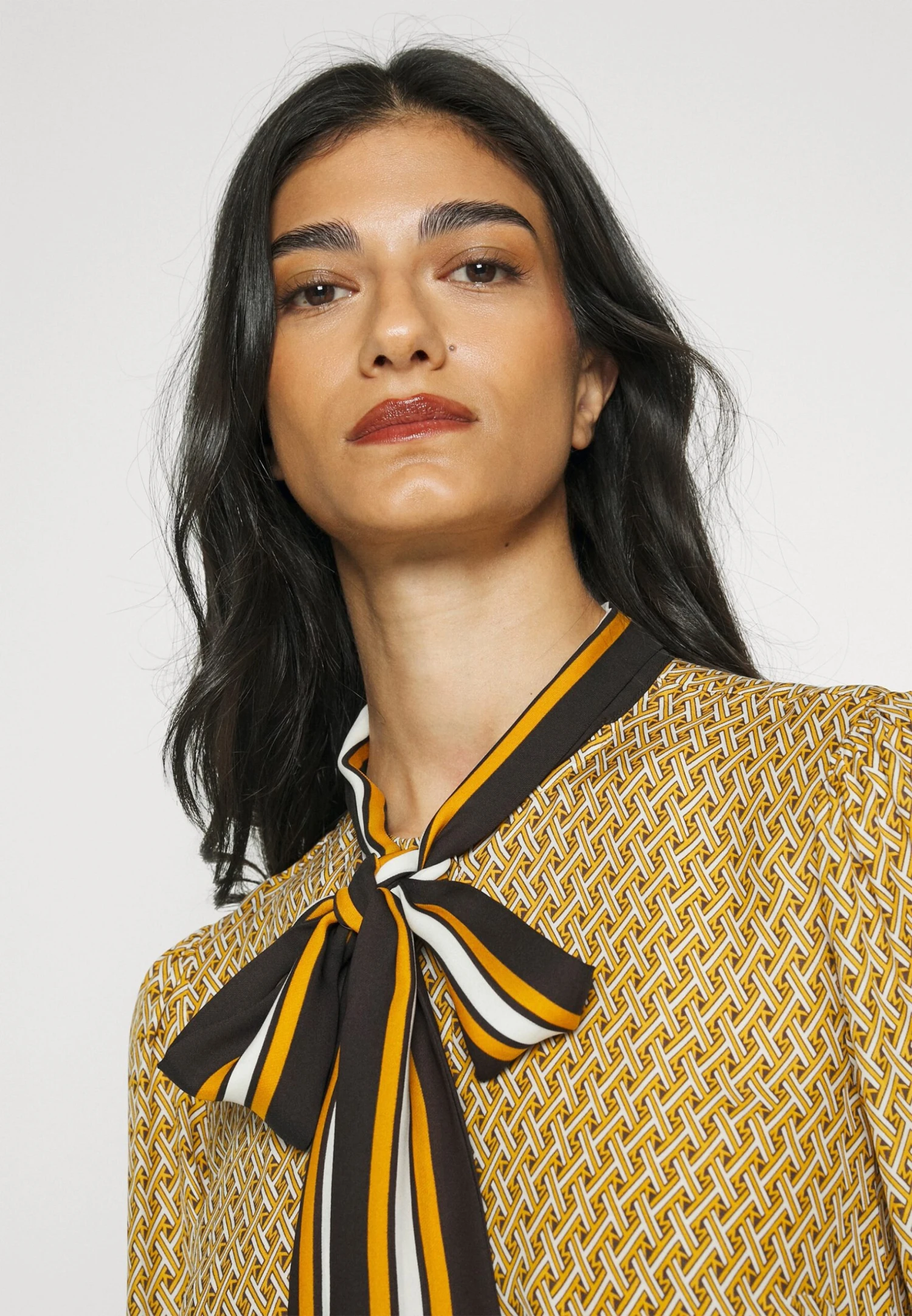 MICHAEL Michael Kors Lattice Logo Bow- Jurk - Marigold 6 MICHAEL Michael Kors Lattice Logo Bow- Jurk - Marigold - Afbeelding 4