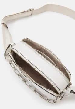 MICHAEL Michael Kors Jet Set Camra Xbody - Schoudertas - Optic White 9 MICHAEL Michael Kors Jet Set Camra Xbody - Schoudertas - Optic White -MICHAEL Michael Kors b1117fd17b874018921d571ee6eeafe9