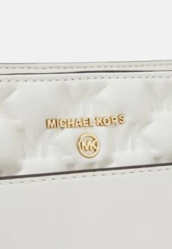 MICHAEL Michael Kors Jet Charm Xbody - Schoudertas - Optic White 9 MICHAEL Michael Kors Jet Charm Xbody - Schoudertas - Optic White -MICHAEL Michael Kors b230775acac243e89e1a854bfc821450