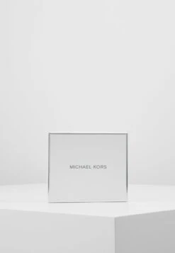 MICHAEL Michael Kors Jet Set Snap Billfold Small - Portemonnee - Black 17 MICHAEL Michael Kors Jet Set Snap Billfold Small - Portemonnee - Black -MICHAEL Michael Kors b32defbc19d142a0a46f78f038696bda