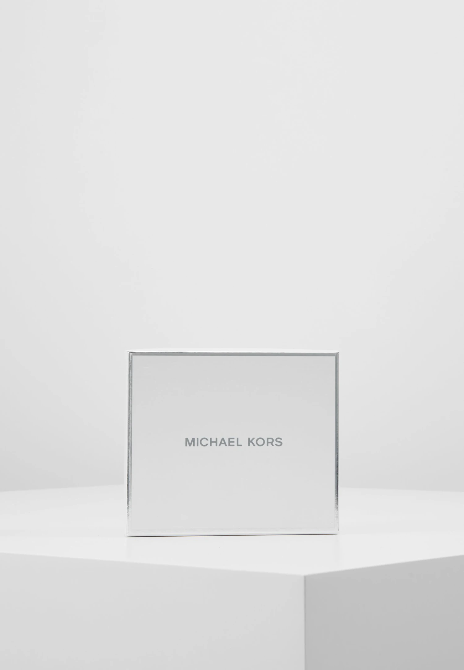 MICHAEL Michael Kors Jet Set Snap Billfold Small - Portemonnee - Black 10 MICHAEL Michael Kors Jet Set Snap Billfold Small - Portemonnee - Black - Afbeelding 8