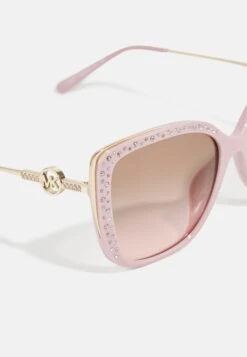 Michael Kors East Hampton - Zonnebril - Solid Dusty Rose 11 Michael Kors East Hampton - Zonnebril - Solid Dusty Rose -MICHAEL Michael Kors b4d2a1e99e4e4214a2b5fa3bedd6da28