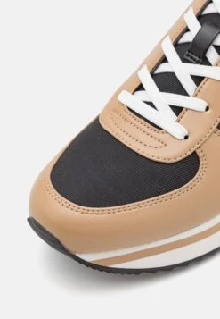 MICHAEL Michael Kors Monique Trainer - Sneakers Laag - Black/Multi-Coloured -MICHAEL Michael Kors b85b0a99bd80448a8c92f4aba8bbbca9