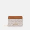 MICHAEL Michael Kors Jet Set Charm Coin Card Case - Portemonnee - Vanilla 2 MICHAEL Michael Kors Jet Set Charm Coin Card Case - Portemonnee - Vanilla -MICHAEL Michael Kors b8bed7fb46ac49c1b02ff25744a47e29