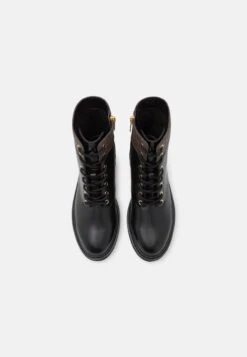 MICHAEL Michael Kors Aniya Lug- Veterboots - Black/Brown -MICHAEL Michael Kors b9263d95c5244435b40840c64e45a52f