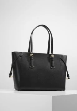 MICHAEL Michael Kors Voyager Tote - Handtas - Black 10 MICHAEL Michael Kors Voyager Tote - Handtas - Black -MICHAEL Michael Kors b9b019def2f44207990b59f0f846955c