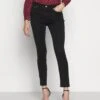 MICHAEL Michael Kors Selma- Jeans Skinny Fit - Black 2 MICHAEL Michael Kors Selma- Jeans Skinny Fit - Black -MICHAEL Michael Kors b9f1770ead1547f19990f8fabda18030